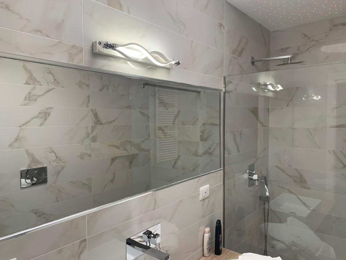 Penthouse Aureliana Attico Con Piscina A Roma Apartment ภายนอก รูปภาพ
