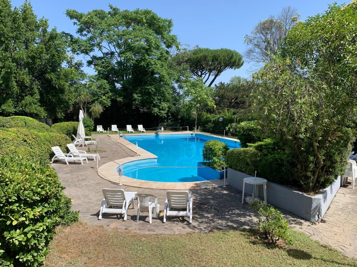 Penthouse Aureliana Attico Con Piscina A Roma Apartment ภายนอก รูปภาพ