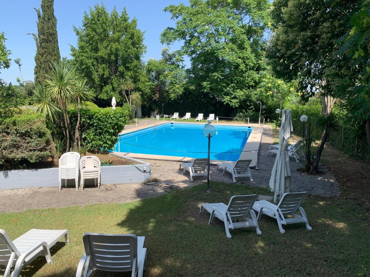 Penthouse Aureliana Attico Con Piscina A Roma Apartment ภายนอก รูปภาพ